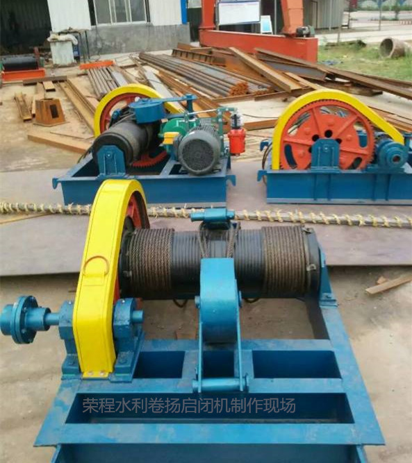 ��P���]�C